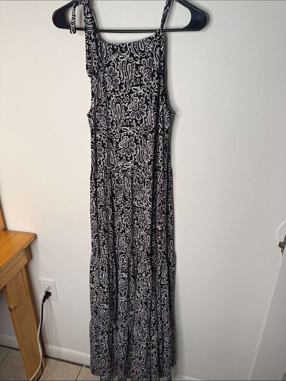 Kaiya Designs Black White Paisley Tiered Maxi Dress Tie Strap Boho XXS